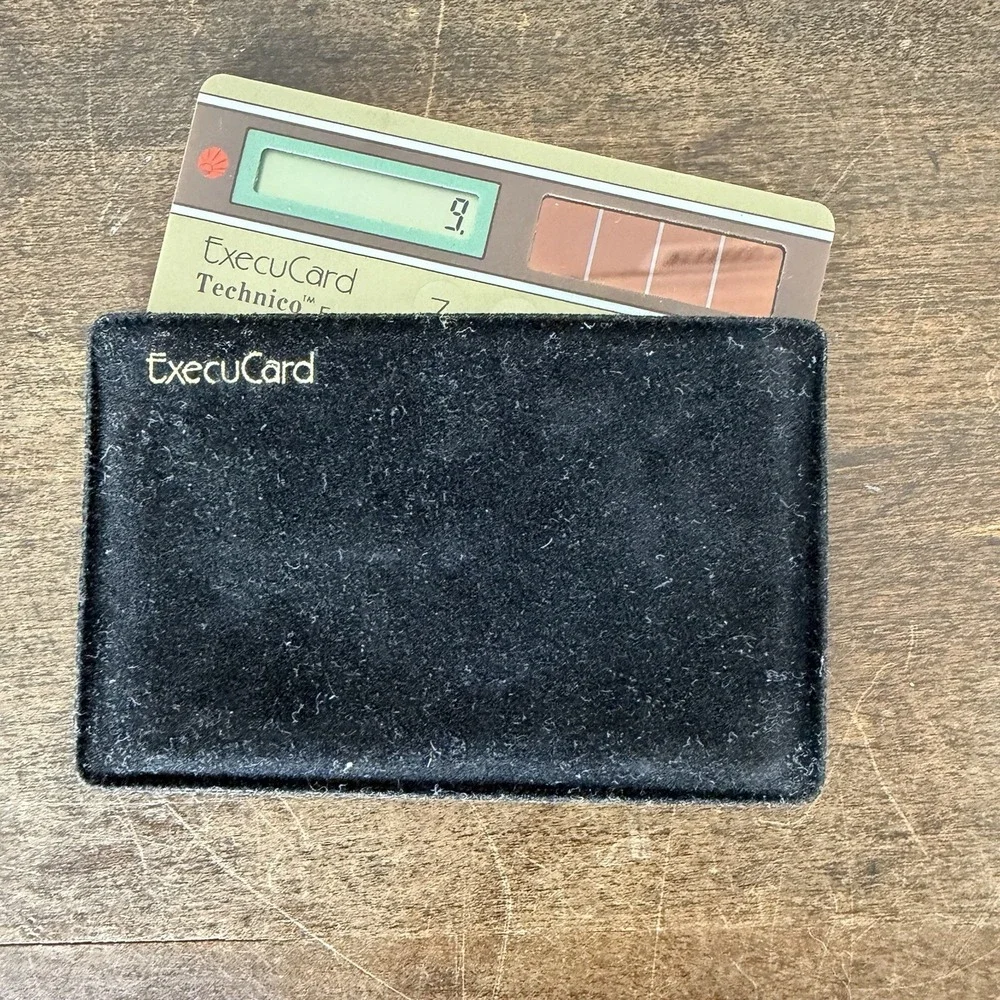 Vintage ExecuCard Technico F-1 Solar Credit Card Calculator‎ w/ Case Japan